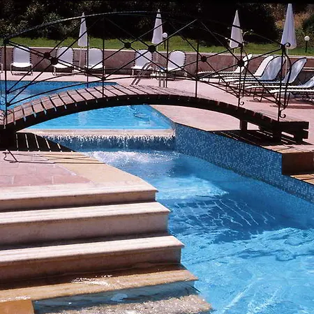 Hotel Lesse
