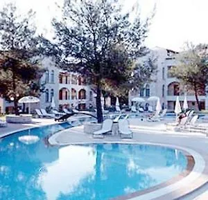 Hotel Lesse Hanioti