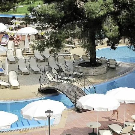 Lesse Hotel Chanioti