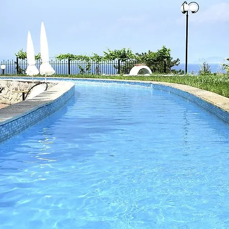 Hotel Lesse 4*