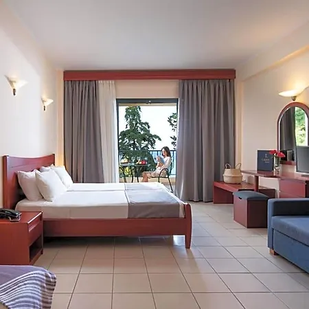 Lesse Hotel Hanioti