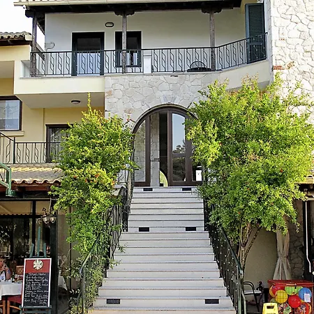 Lesse Hotel 4*