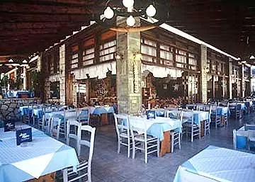 Hotel Lesse
