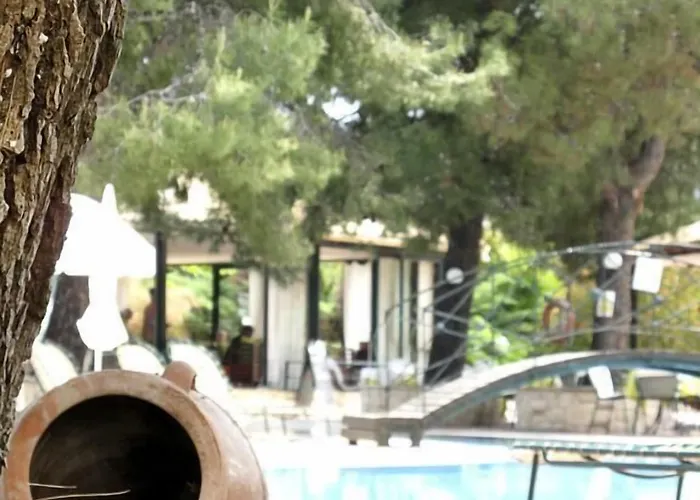 Hotel Lesse